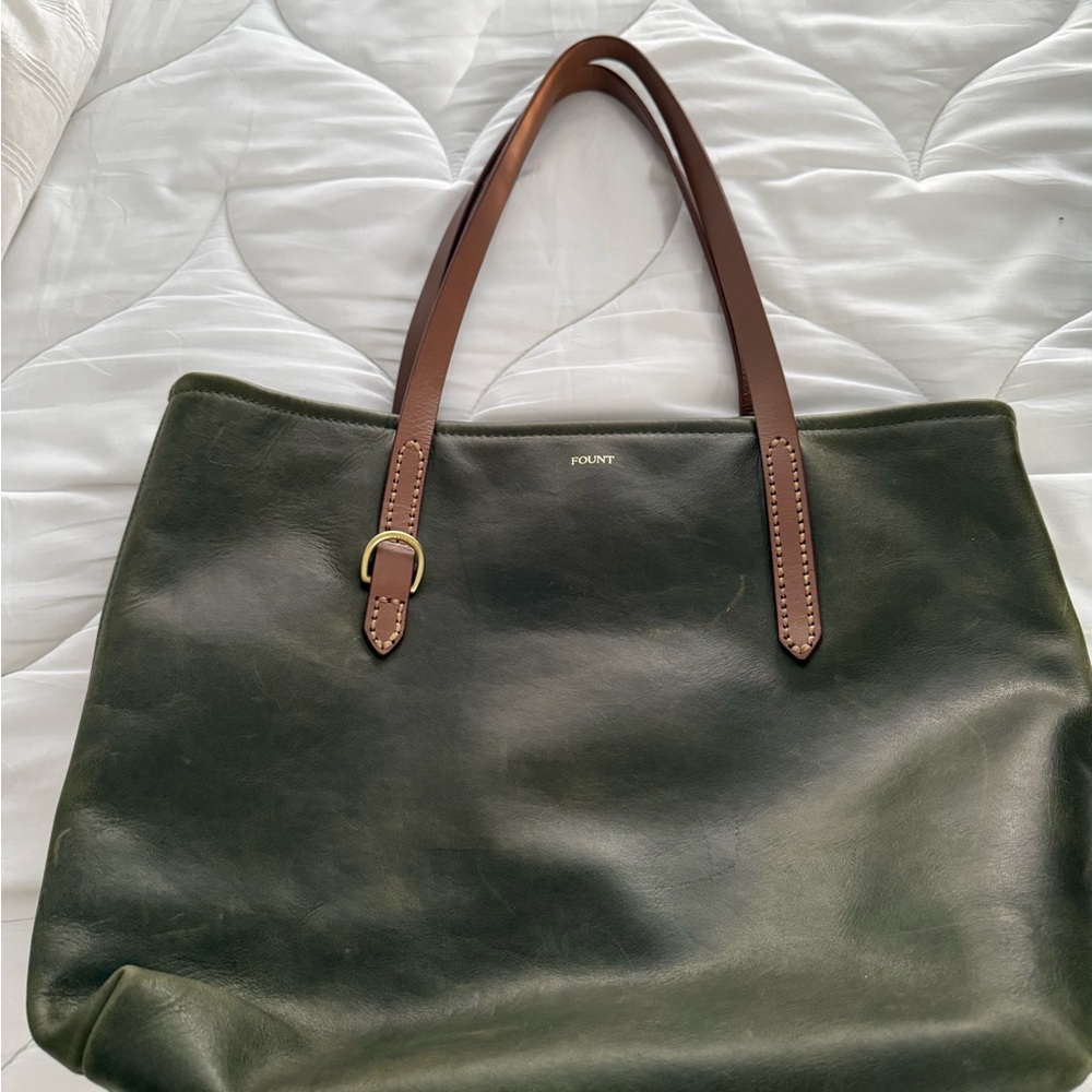 FOUNT Bellfield Tote in PINE . Retired color. Retails for $480
